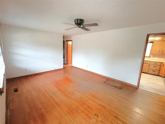 5344 NW 45th Street, Warr Acres, OK 73122