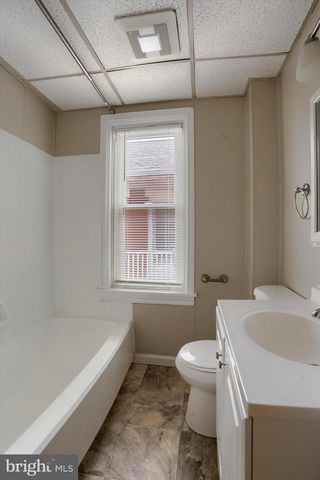 347 E LOUTHER ST, Carlisle, PA 17013