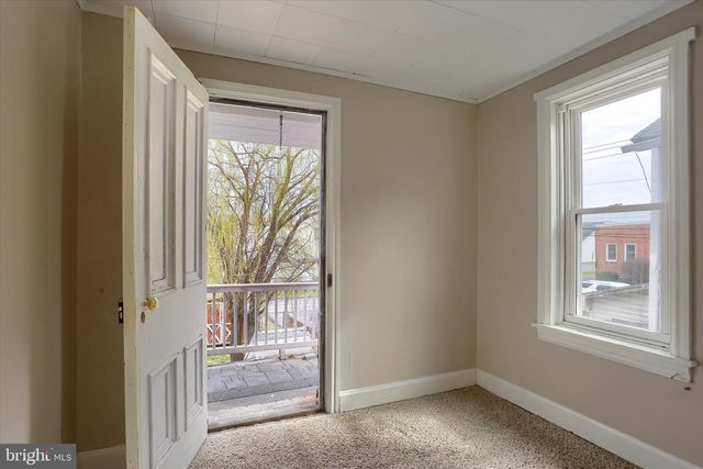 347 E LOUTHER ST, Carlisle, PA 17013