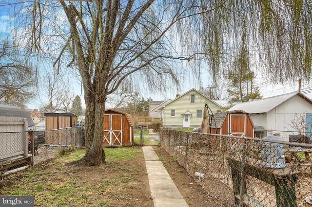 347 E LOUTHER ST, Carlisle, PA 17013