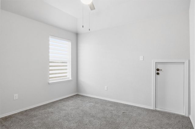 107 Finley ST, Hutto, TX 78634