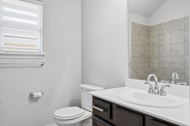 107 Finley ST, Hutto, TX 78634