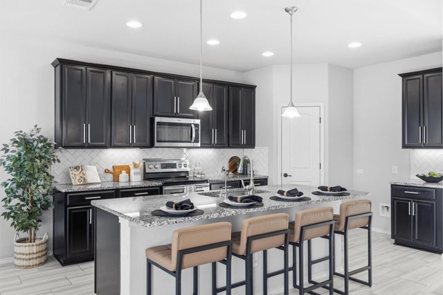 107 Finley ST, Hutto, TX 78634