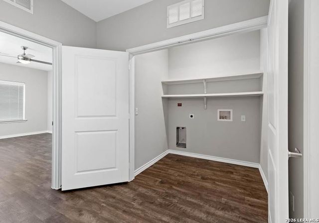2551 N Guadalupe St # 3108, Seguin, TX 78155