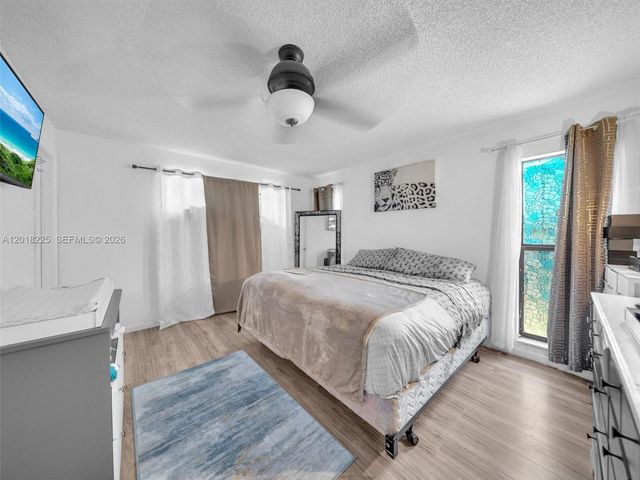 1027 SW 49th Ter, Margate, FL 33068