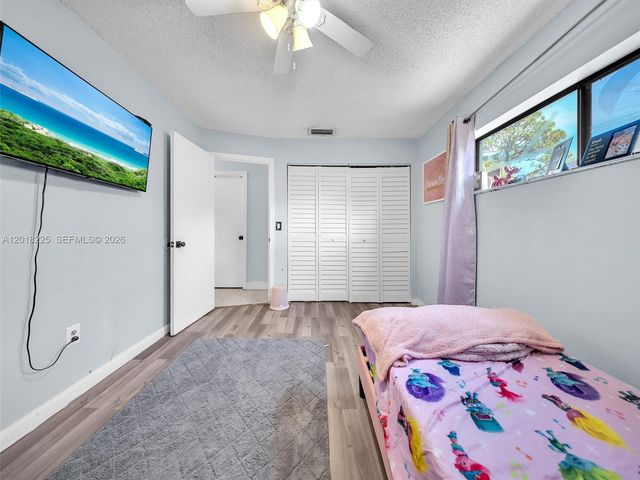 1027 SW 49th Ter, Margate, FL 33068