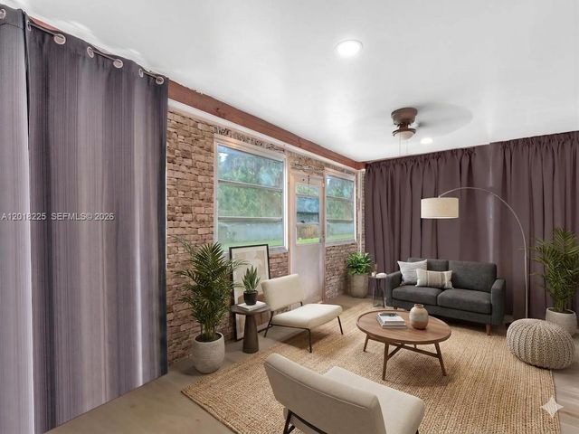 1027 SW 49th Ter, Margate, FL 33068
