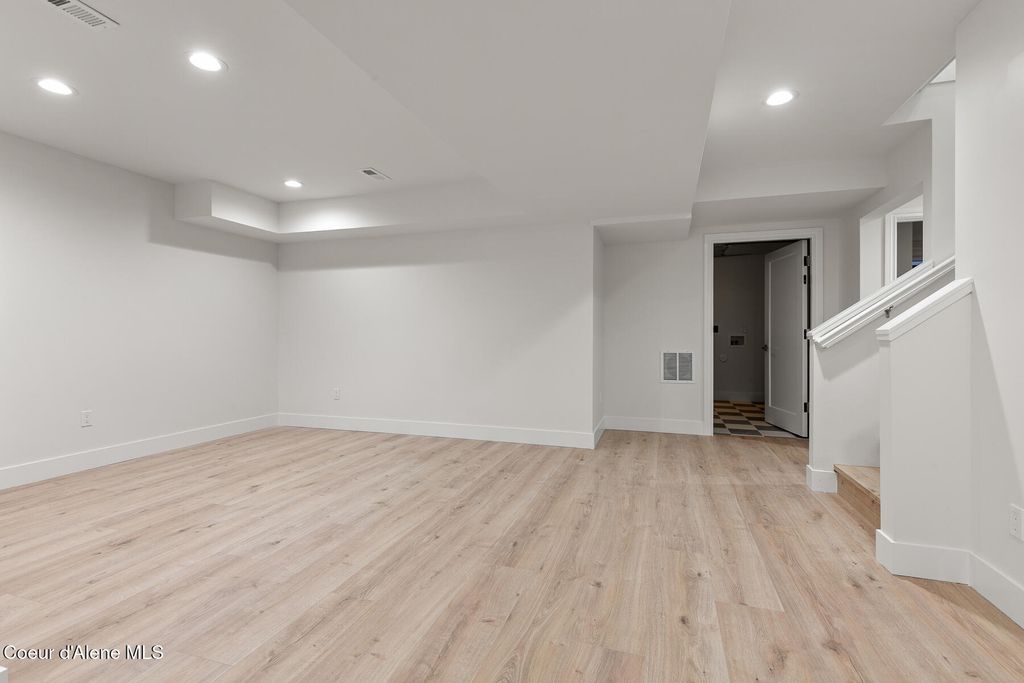 721 W Garden Ave, Coeur d'Alene, ID 83814 photo 34