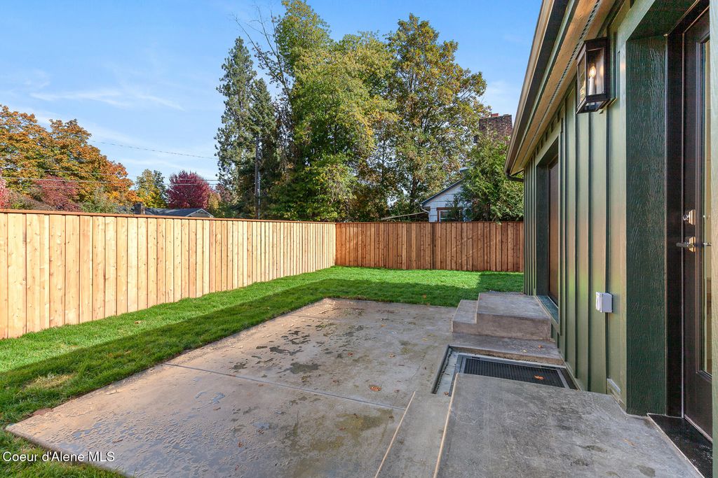 721 W Garden Ave, Coeur d'Alene, ID 83814 photo 40