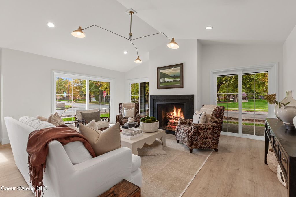 721 W Garden Ave, Coeur d'Alene, ID 83814 photo 5