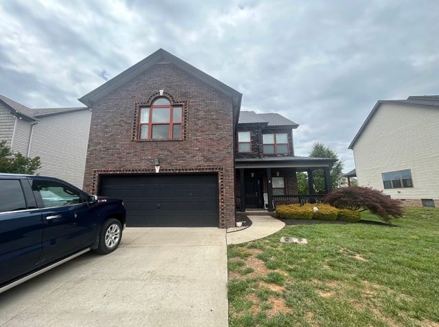 1141 N Ja Tate Dr, Clarksville, TN 37043