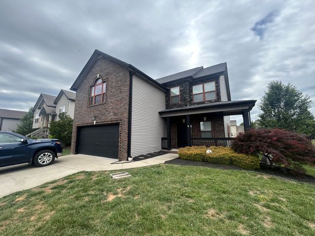 1141 N Ja Tate Dr, Clarksville, TN 37043