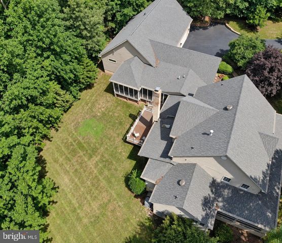 40920 FOREST GLEN DR, Leesburg, VA 20175