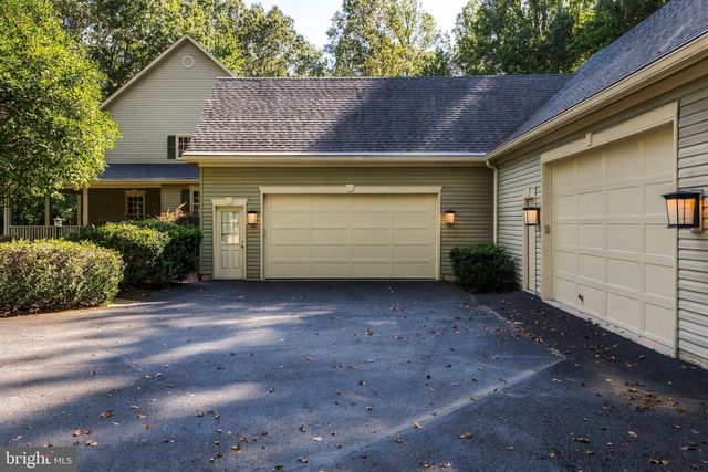 40920 FOREST GLEN DR, Leesburg, VA 20175