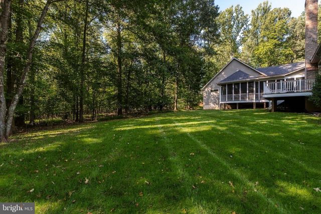 40920 FOREST GLEN DR, Leesburg, VA 20175