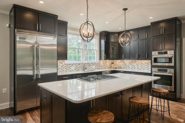 40920 FOREST GLEN DR, Leesburg, VA 20175