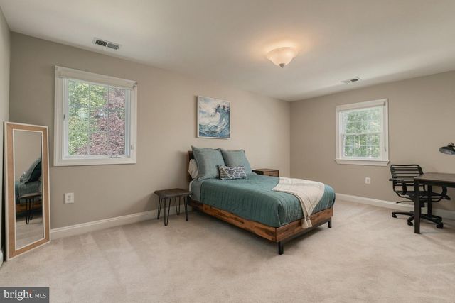 40920 FOREST GLEN DR, Leesburg, VA 20175