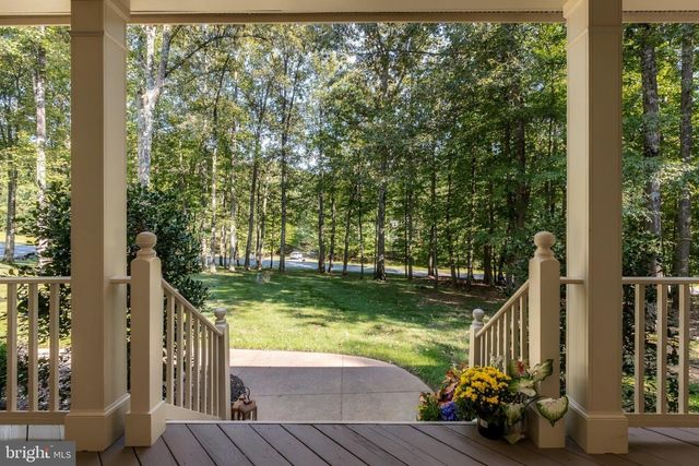 40920 FOREST GLEN DR, Leesburg, VA 20175