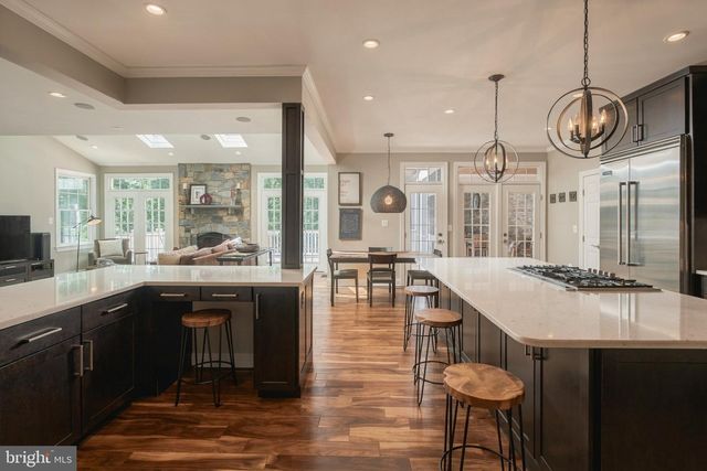 40920 FOREST GLEN DR, Leesburg, VA 20175