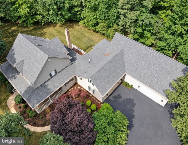40920 FOREST GLEN DR, Leesburg, VA 20175