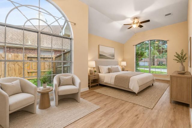 8823 Saratoga Drive, Sugar Land, TX 77479