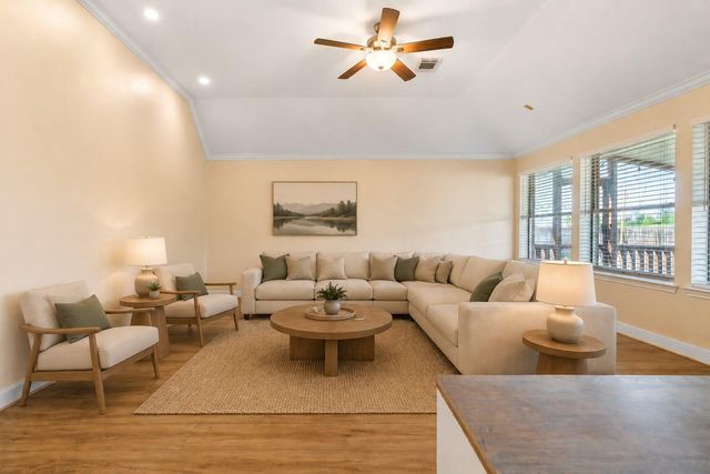 8823 Saratoga Drive, Sugar Land, TX 77479