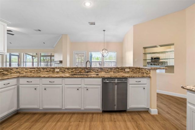 8823 Saratoga Drive, Sugar Land, TX 77479