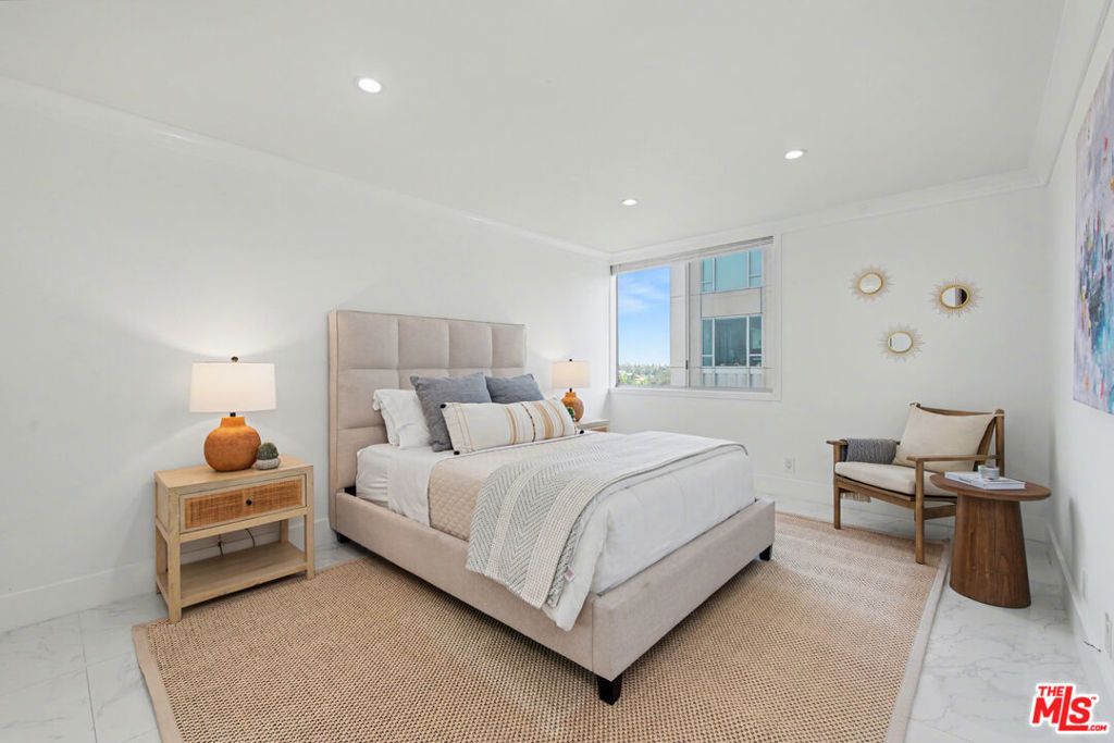 Image 16 of property listing at 10747 Wilshire Boulevard #PH6, Los Angeles, CA 90024