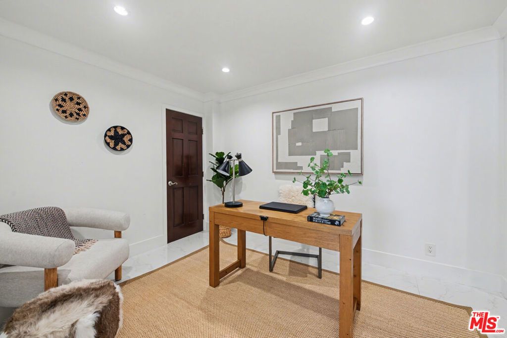 Image 22 of property listing at 10747 Wilshire Boulevard #PH6, Los Angeles, CA 90024