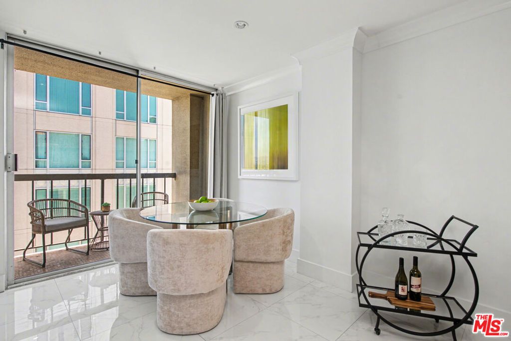 Image 7 of property listing at 10747 Wilshire Boulevard #PH6, Los Angeles, CA 90024