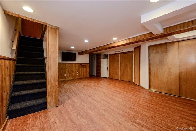 390 Cochran Place, Valley Stream, NY 11581