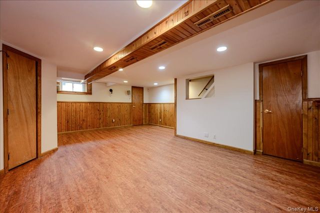 390 Cochran Place, Valley Stream, NY 11581
