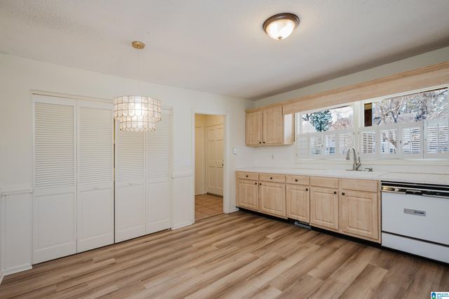 3272 OVERTON MANOR DRIVE, Vestavia Hills, AL 35243