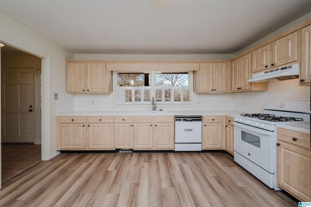 3272 OVERTON MANOR DRIVE, Vestavia Hills, AL 35243