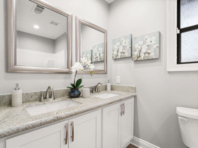 912 Milton, Leesville, LA 71446