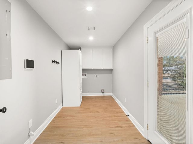 912 Milton, Leesville, LA 71446