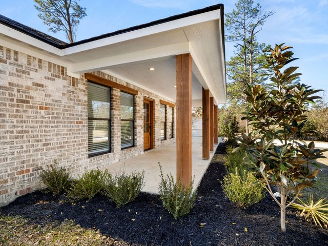 912 Milton, Leesville, LA 71446