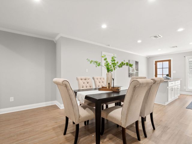 912 Milton, Leesville, LA 71446