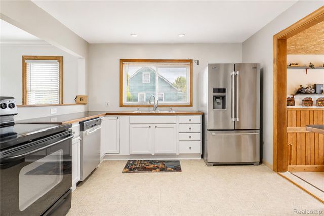 6041 Gilman Street, Garden City, MI 48135