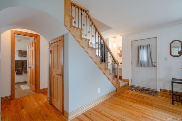 6041 Gilman Street, Garden City, MI 48135
