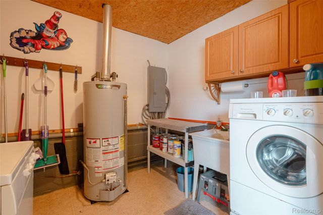 6041 Gilman Street, Garden City, MI 48135