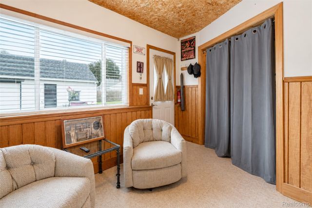 6041 Gilman Street, Garden City, MI 48135
