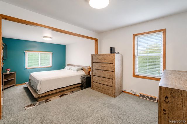 6041 Gilman Street, Garden City, MI 48135