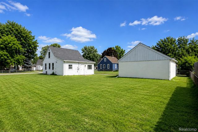 6041 Gilman Street, Garden City, MI 48135