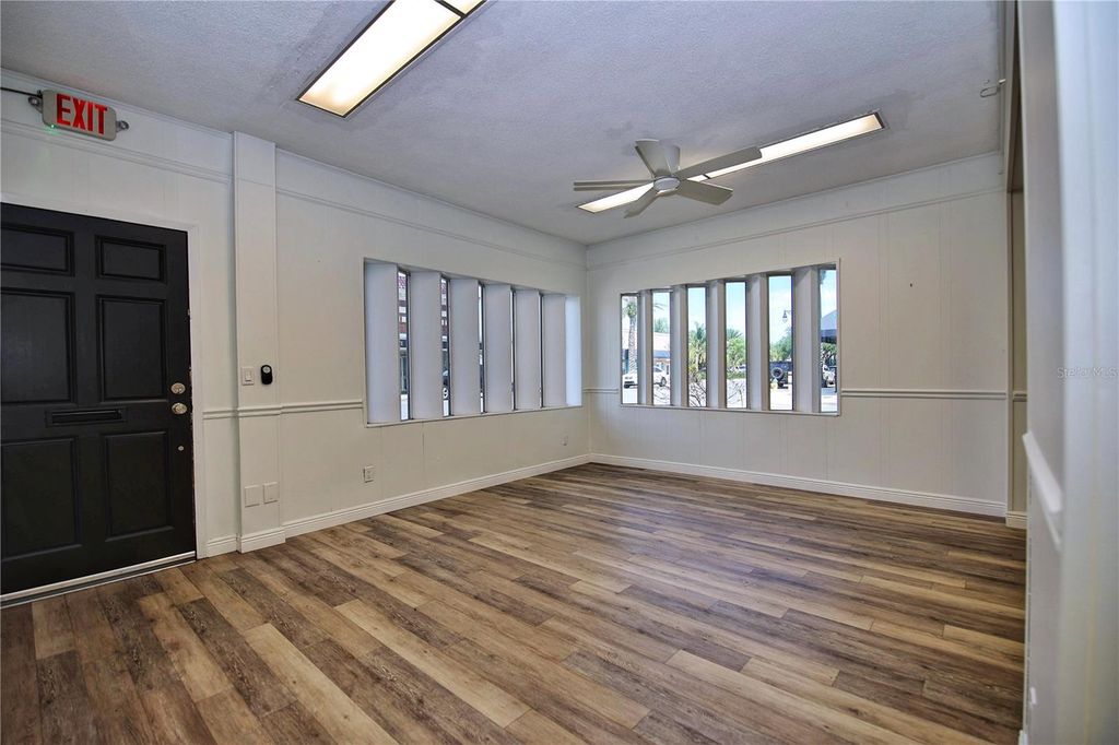 Image 20 of property listing at 400 CANAL STREET, New Smyrna Beach, FL 32168
