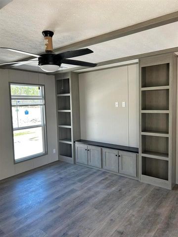 5660 Brady Circle, Lumberton, TX 77657