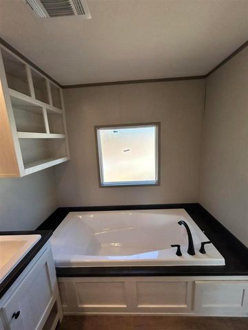 5660 Brady Circle, Lumberton, TX 77657