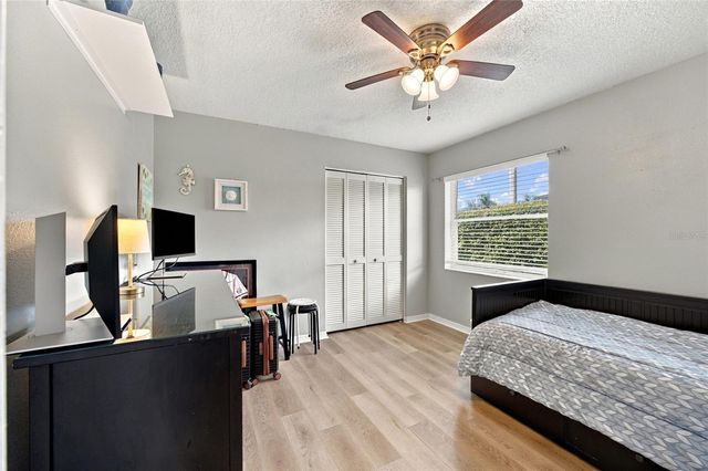 878 CENTERWOOD DRIVE, Tarpon Springs, FL 34688