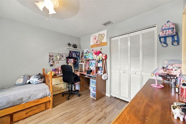 878 CENTERWOOD DRIVE, Tarpon Springs, FL 34688