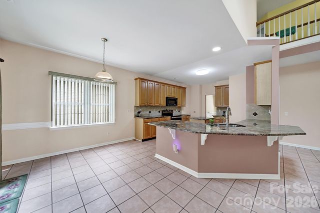 10918 Chamberlain Hall Court, Charlotte, NC 28277